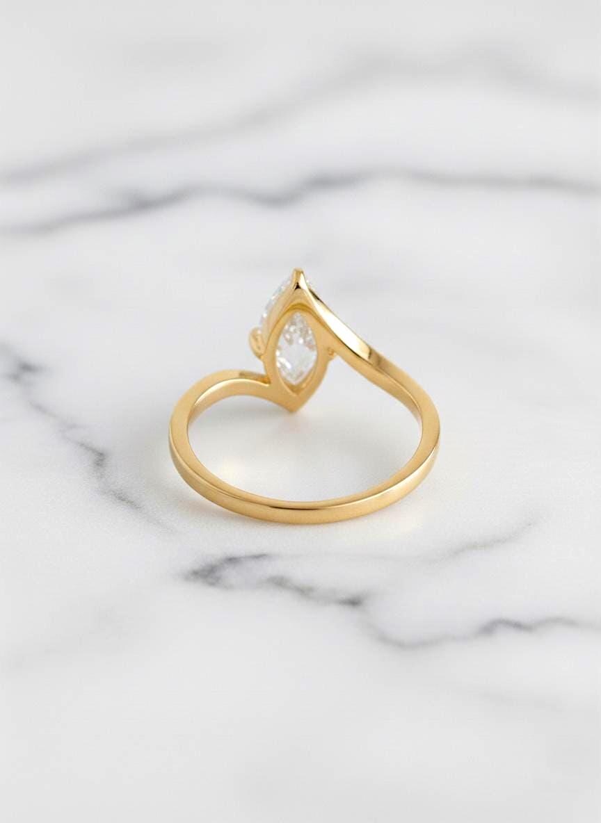5 Ct IGI Certified Marquise Lab Diamond Solitaire Engagement Ring