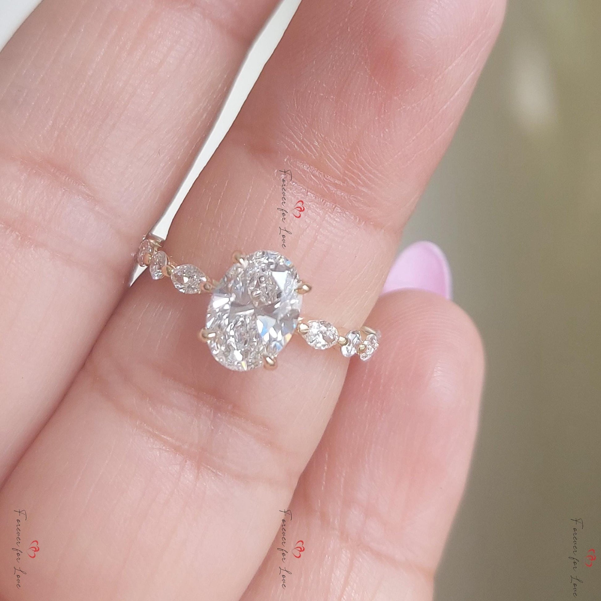 1.5 Ct IGI Certified Oval Diamond Engagement Ring