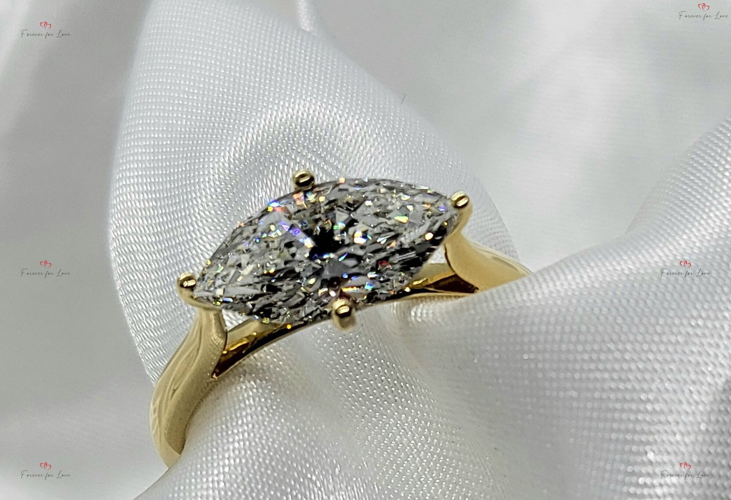 Bague de Fiançailles Solitaire 2 Ct en Diamant de Laboratoire Taille Marquise Certifié IGI Marquise cut 1Ct Moissanite taille brillant engagement ring in Gold or Platinum — custom handcrafted by Forever For Love