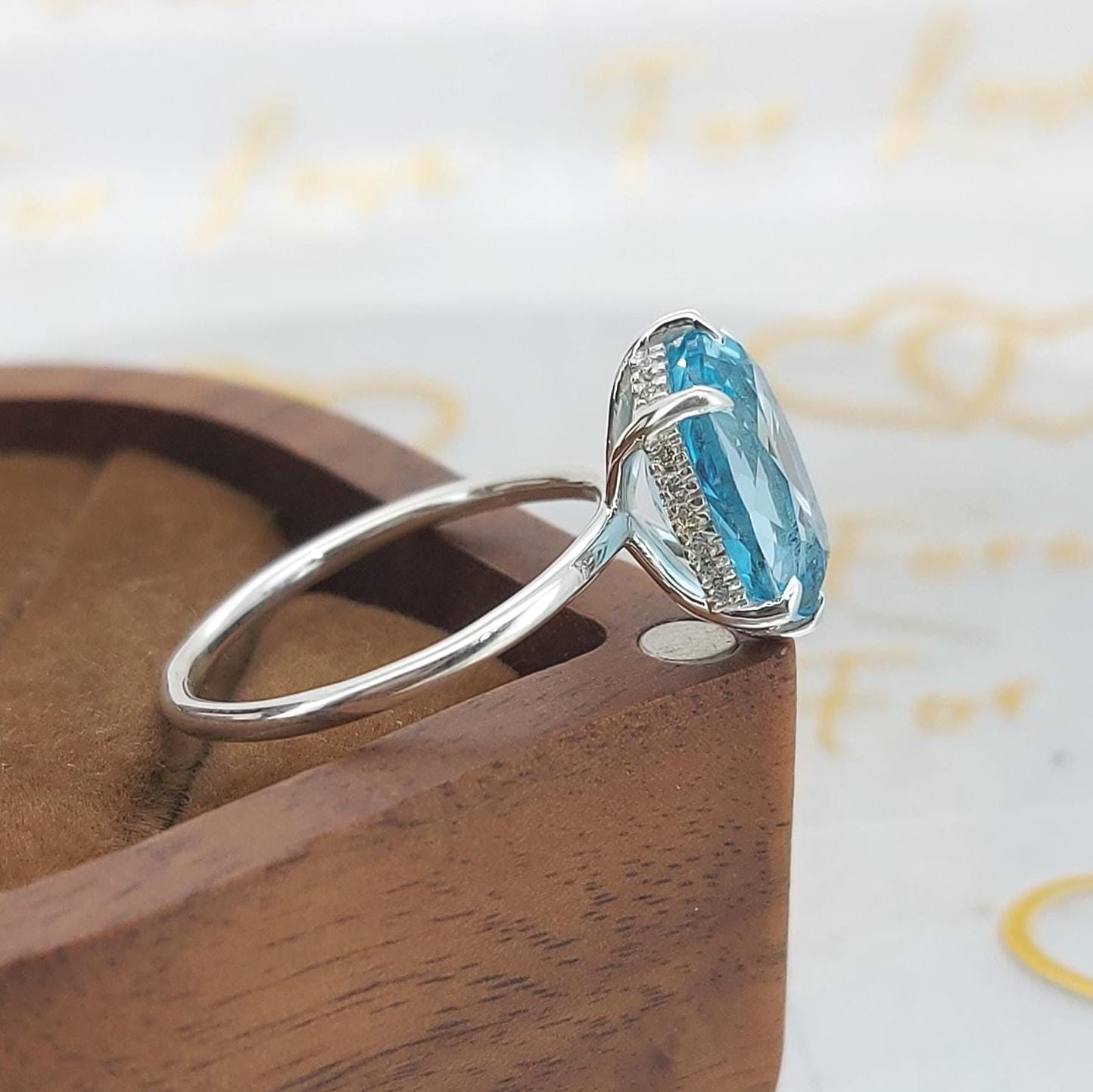 4 Ct Oval Aquamarine Solitaire Engagement Ring
