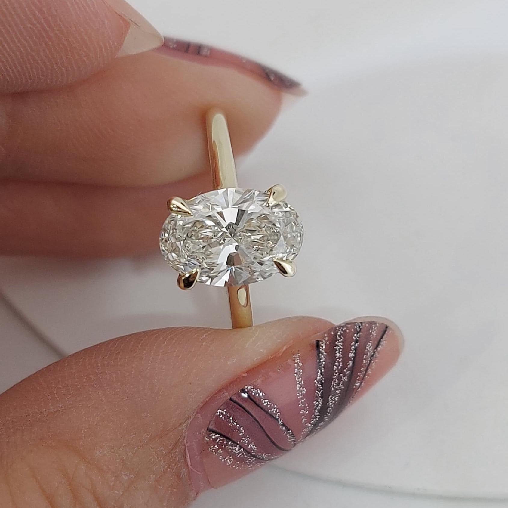 2 Ct IGI Certified Oval Diamond Engagement Ring