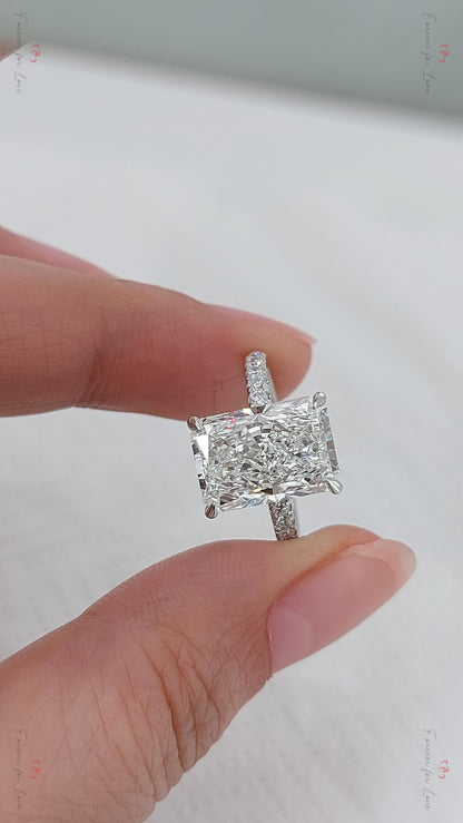 5 Ct IGI Certified Radiant Lab Diamond Engagement Ring