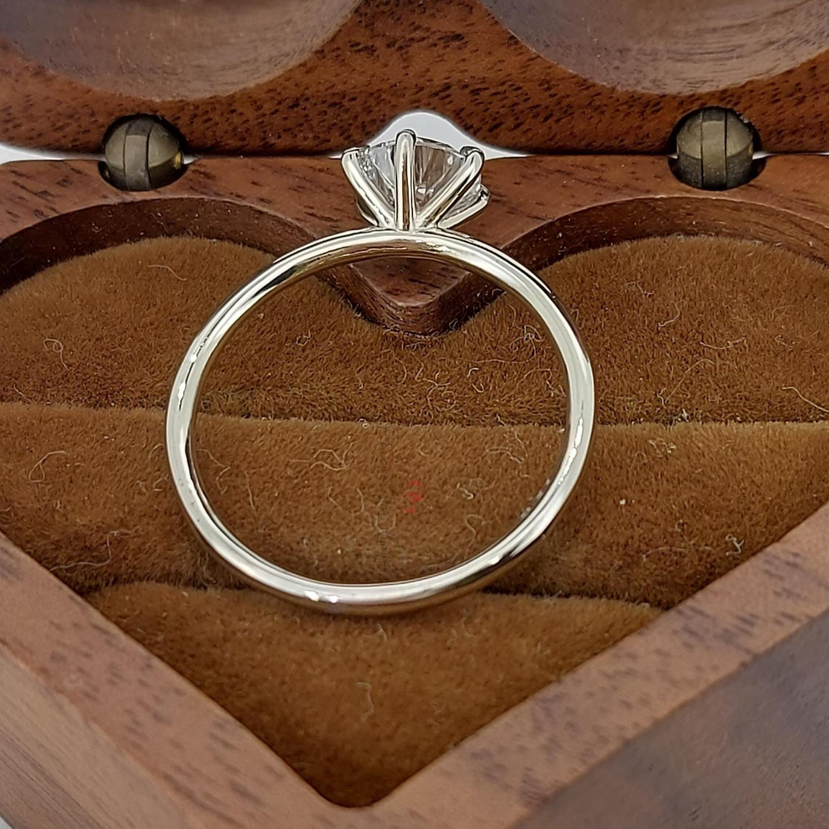 1 Ct Round Lab Diamond Solitaire Engagement Ring