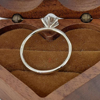 1 Ct Round Lab Diamond Solitaire Engagement Ring