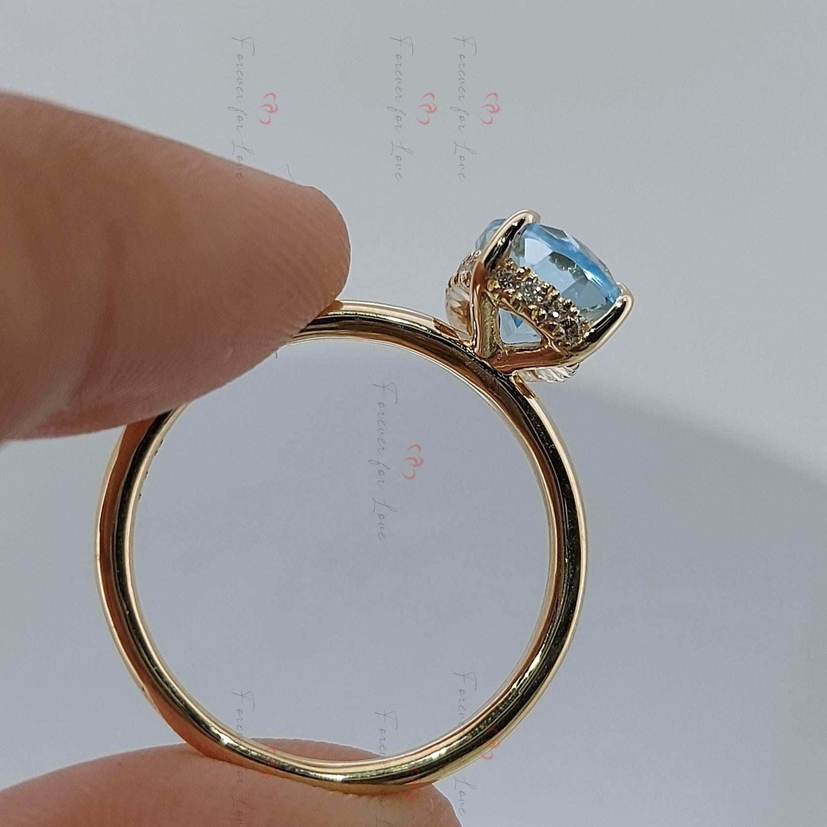 1 Ct Oval Aquamarine Solitaire Engagement Ring