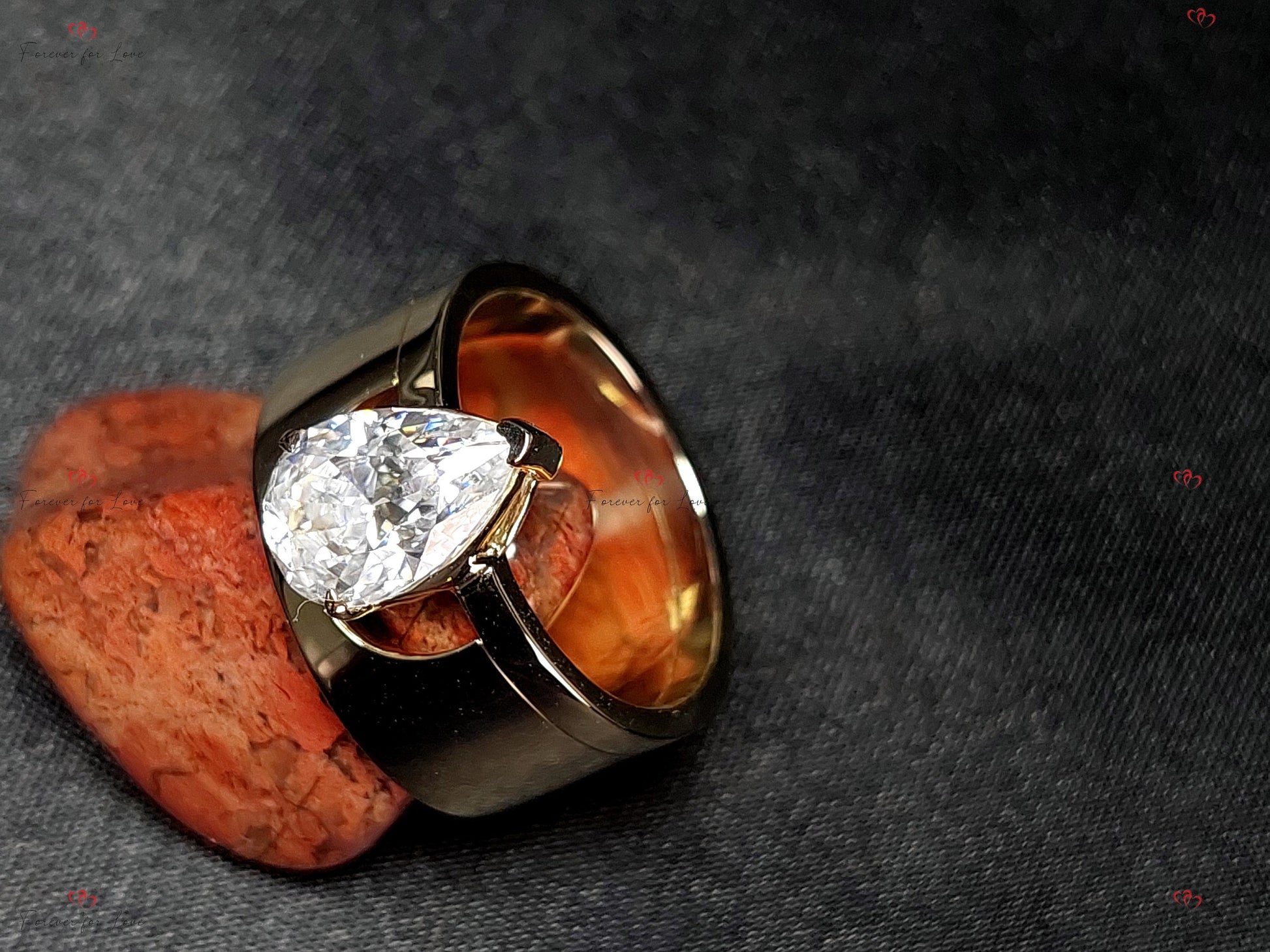2 Ct Pear Moissanite Engagement Ring