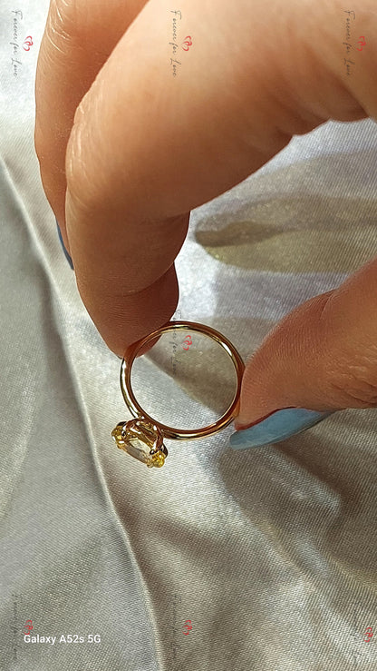 2 Ct Oval Yellow Sapphire Engagement Ring