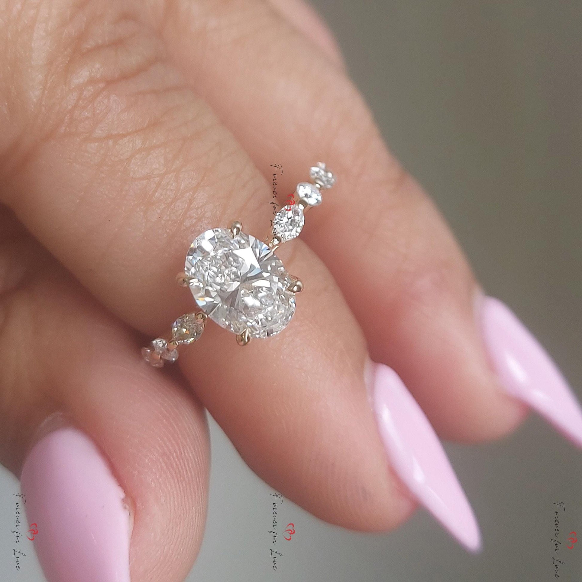 1.5 Ct IGI Certified Oval Diamond Engagement Ring