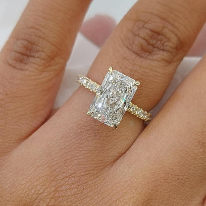 2.5 Ct IGI Certified Radiant Lab Diamond Solitaire Engagement Ring