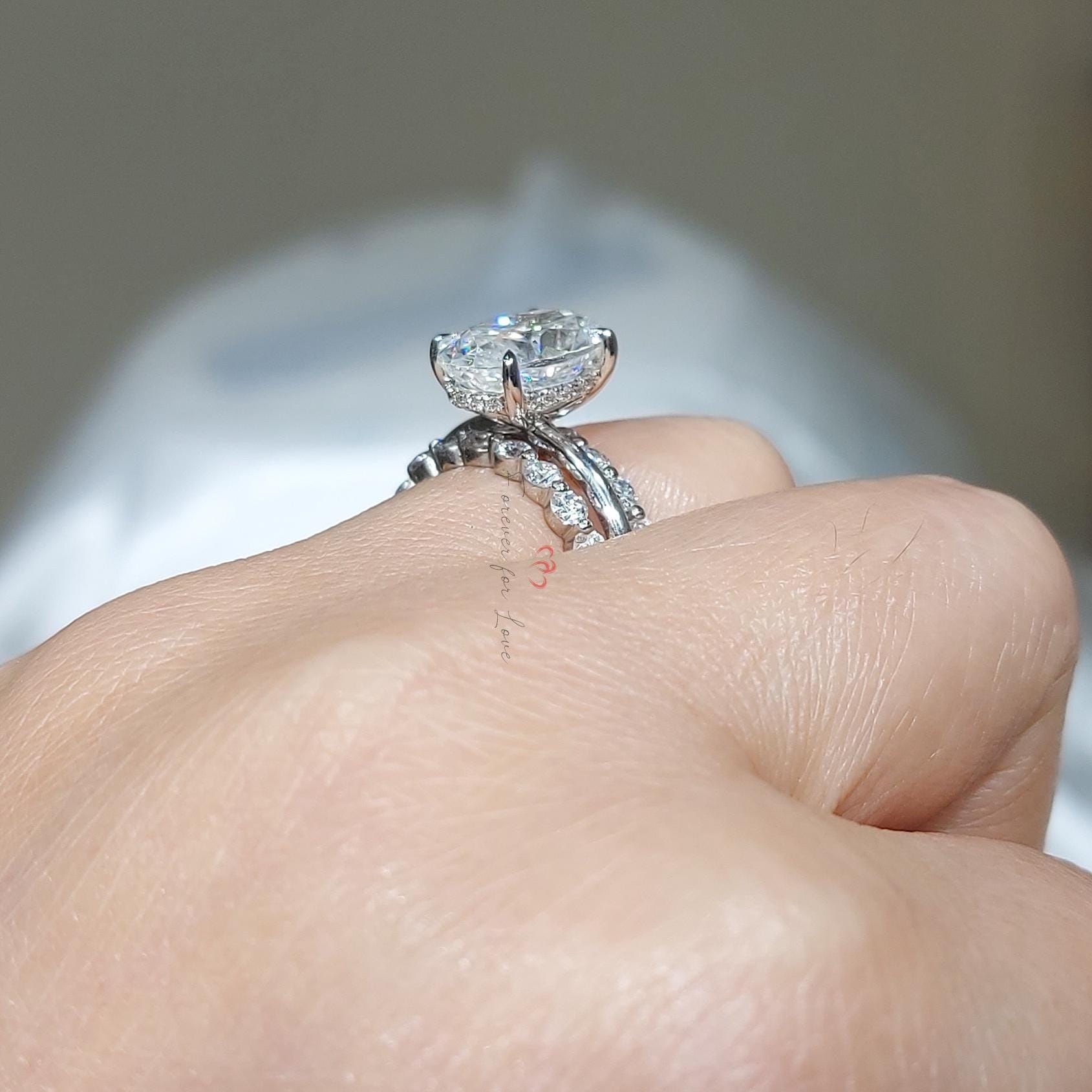 3 Ct Oval Moissanite Wedding Band