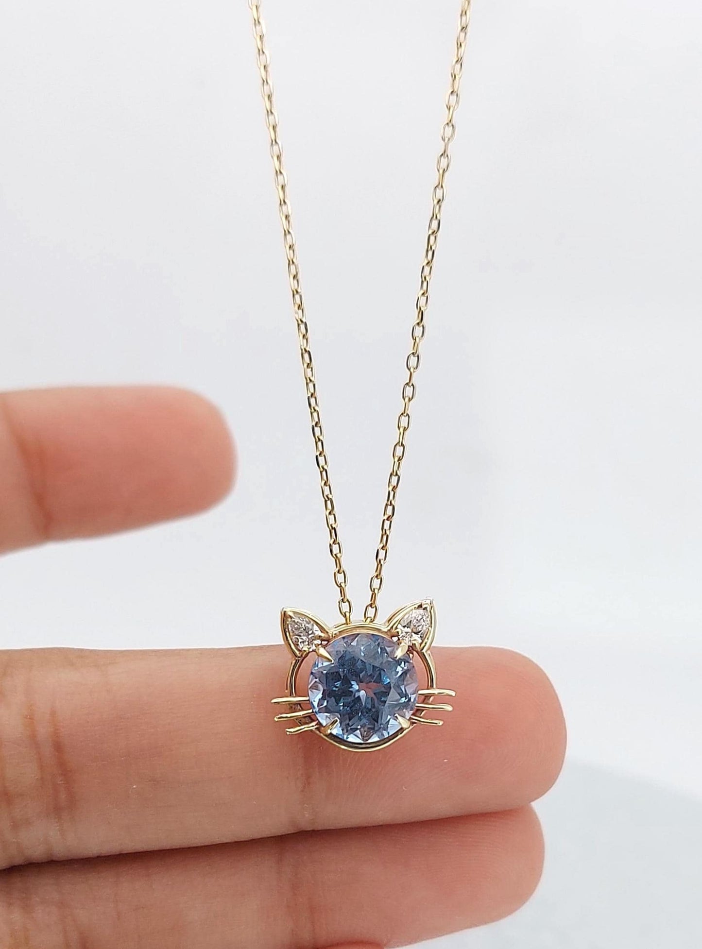 Aquamarin runder und birnenförmiger Diamant-Katzen-Halskette, IGI-zertifiziertes 14k Gelbgold, Labor-Diamant, Katzen-Anhänger, perfektes Geschenk Moissanite engagement ring in Gold or Platinum — custom handcrafted by Forever For Love