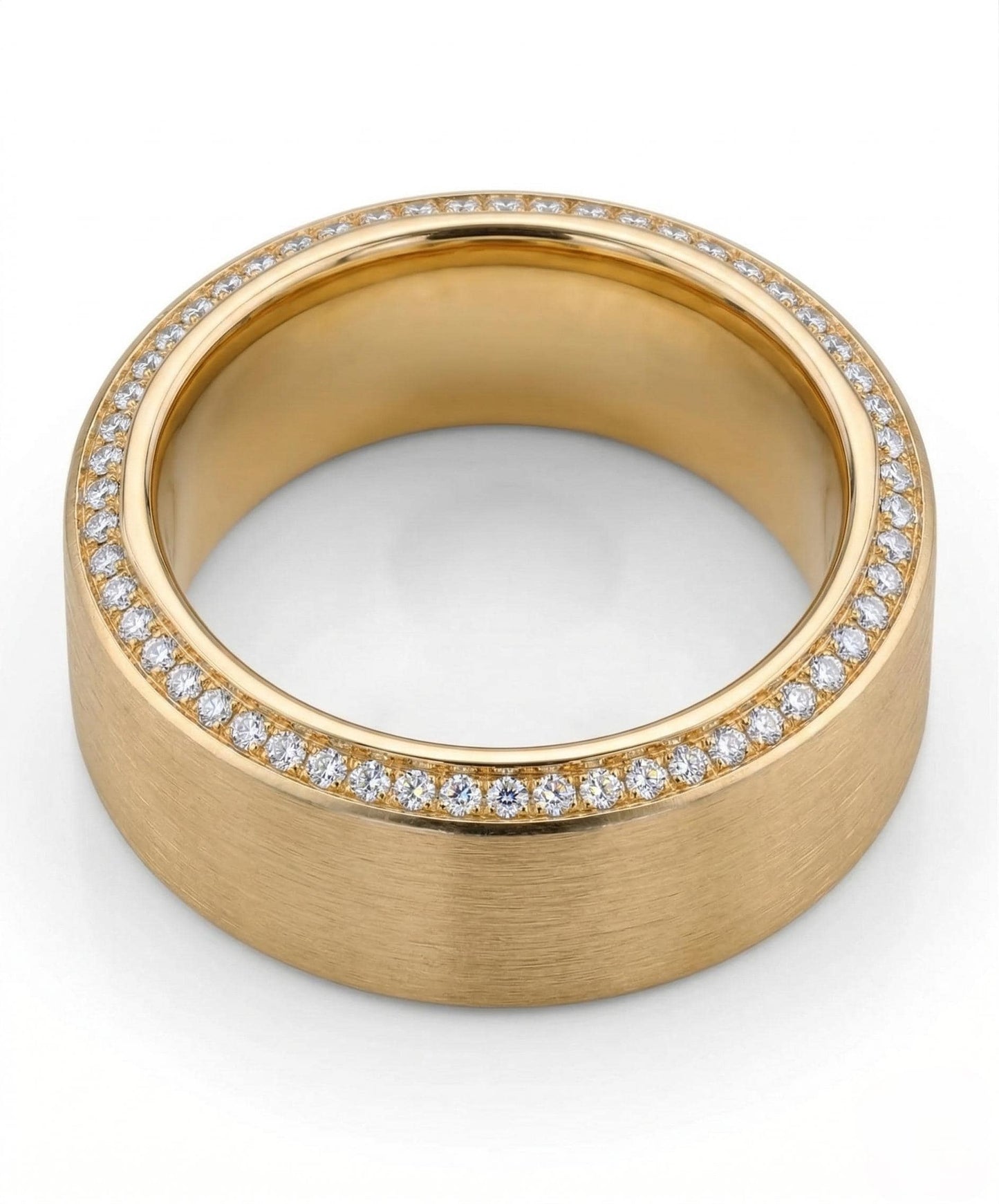 Alliance en diamant de laboratoire rond Round cut Moissanite taille brillant engagement ring in Gold or Platinum — custom handcrafted by Forever For Love