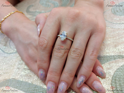 2.5 Ct Oval Diamond Engagement Ring