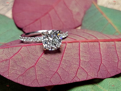 1.21 Ct IGI Certified Round Lab Diamond Engagement Ring