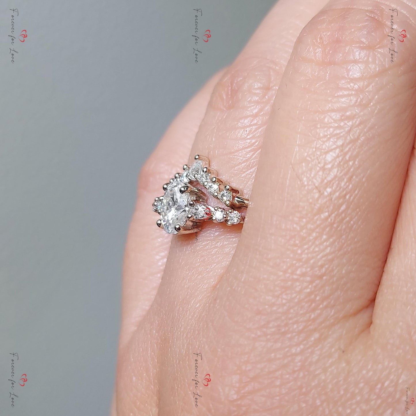 Parure de mariage délicate en moissanite ovale avec bague empilable Oval cut Moissanite taille brillant engagement ring in Gold or Platinum — custom handcrafted by Forever For Love