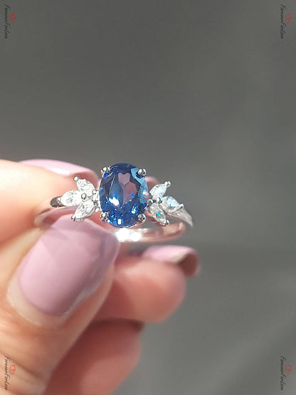 1.5 Ct Marquise Blue Sapphire Engagement Ring