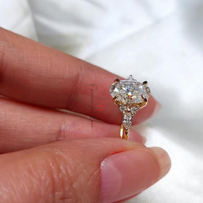 Oval Diamond, Moissanite Engagement Ring