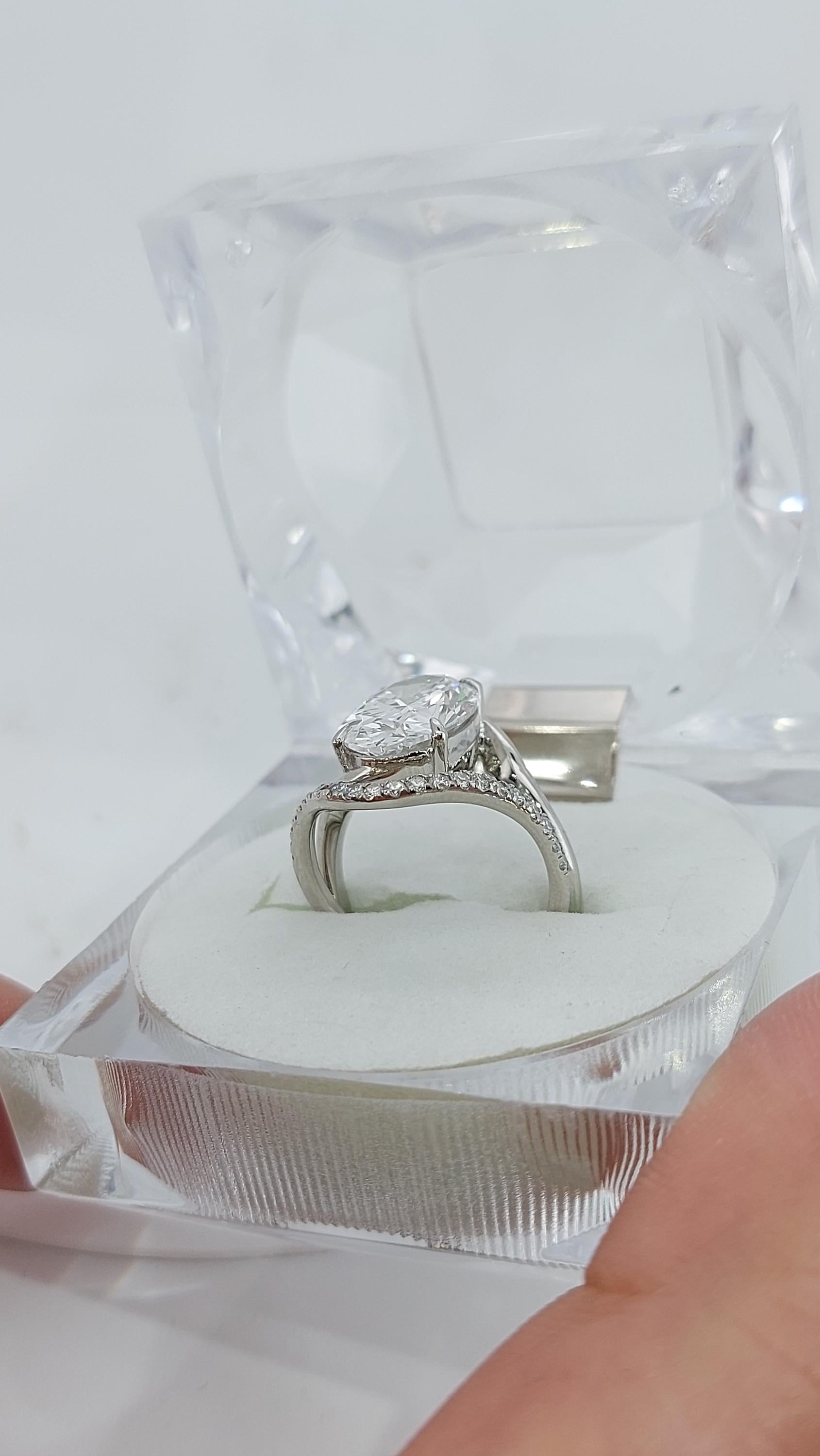 4.5 Ct Oval Lab Diamond Eternity Band
