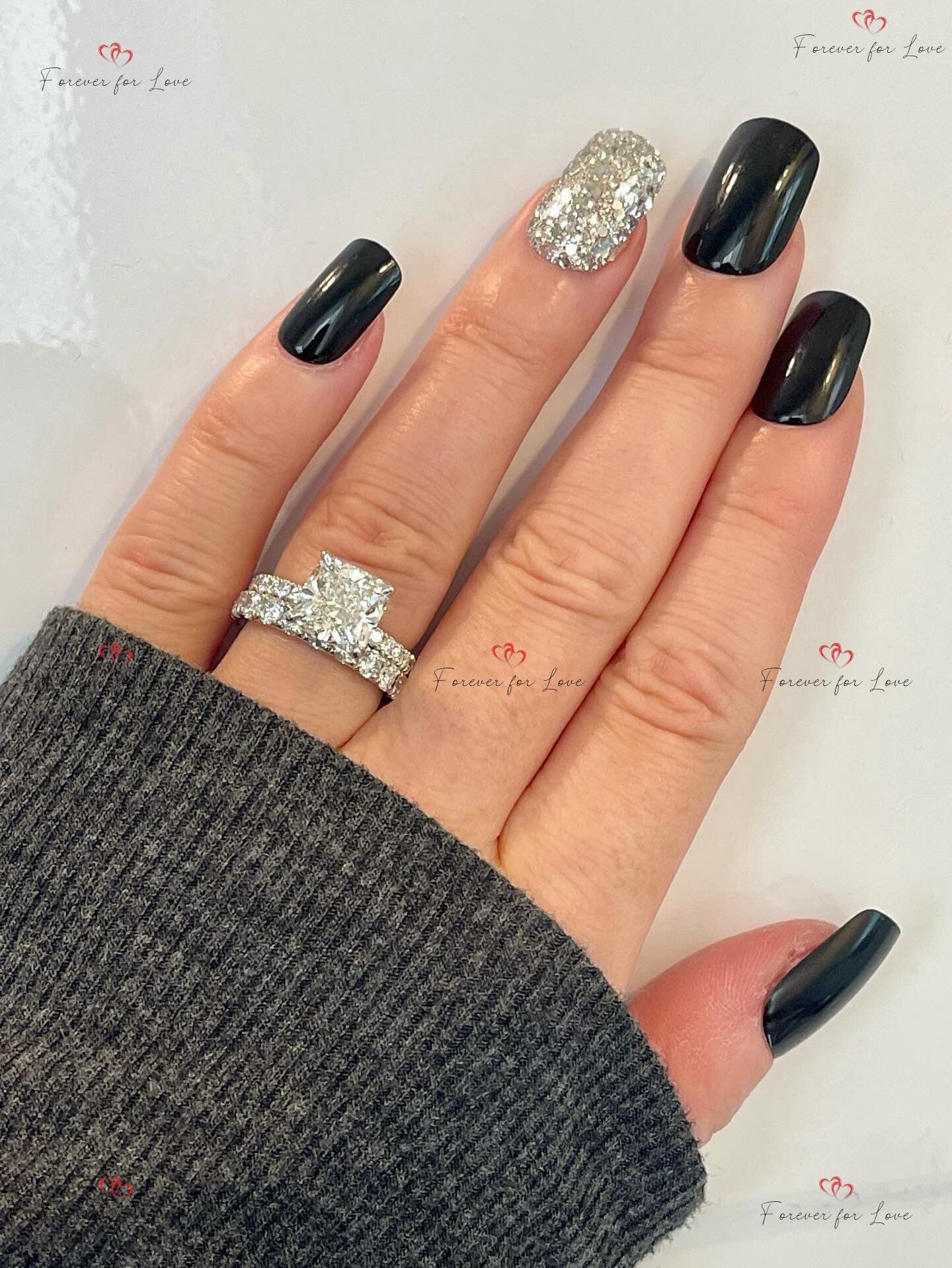 Verlobungsring mit 3 Karat IGI-zertifiziertem Kissen Labordiamanten und Hidden Halo Cushion cut Moissanite engagement ring in 935er Argentium Silber — custom handcrafted by Forever For Love