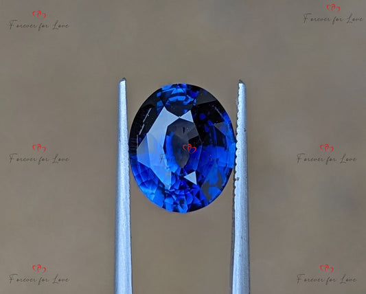 A natural, elegant heat treated Earth-mined Ceylon royal blue sapphire cut into a oval shape.