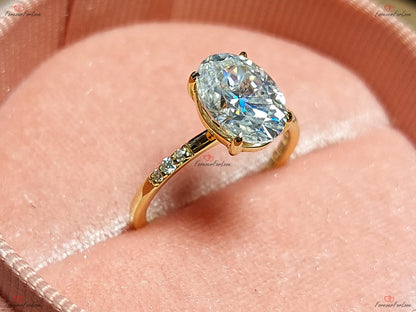 2.5 Ct Oval Moissanite Engagement Ring