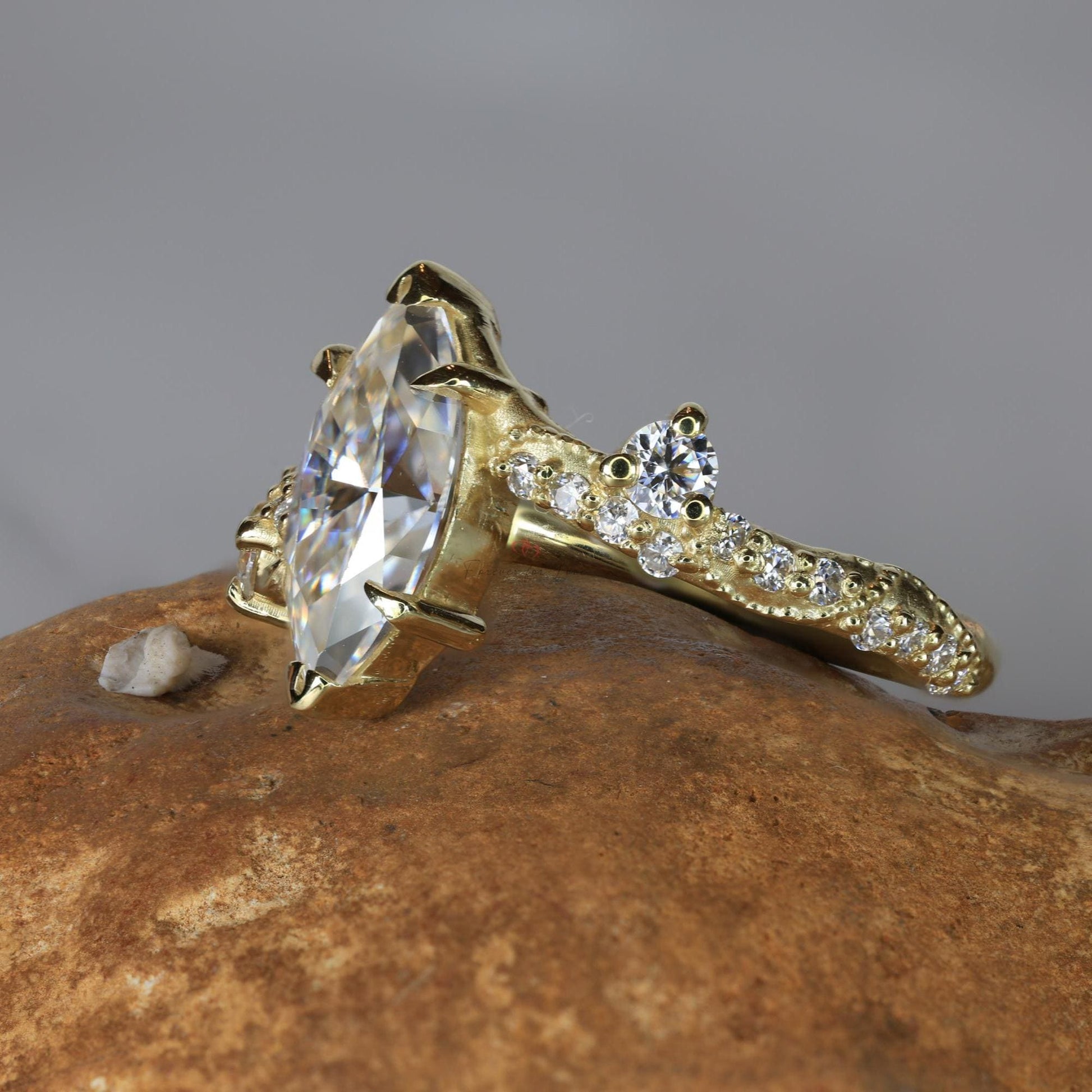 1.0 Ct IGI Certified Marquise Lab Diamond Engagement Ring