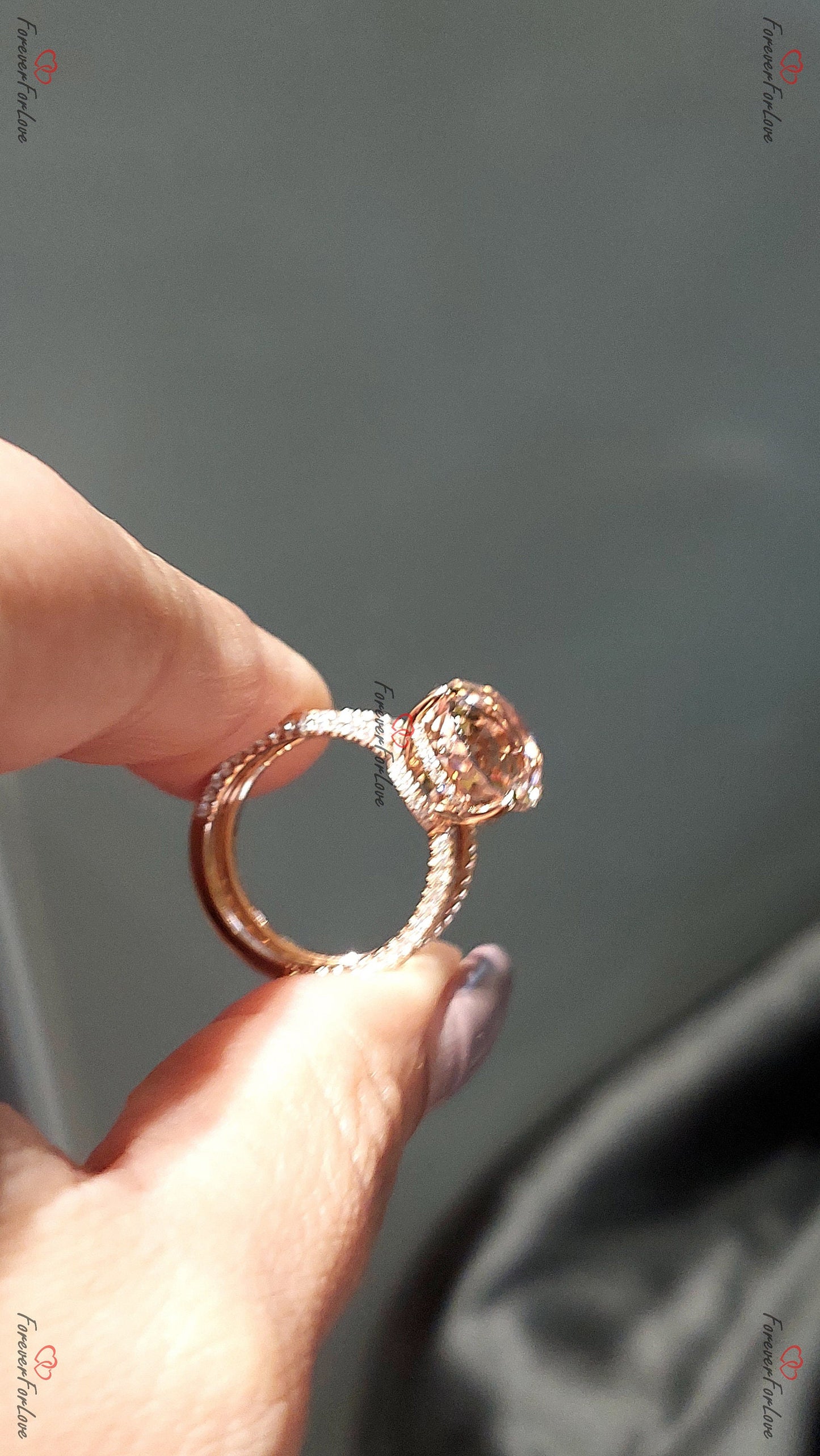 Oval-Diamant-Verlobungsring mit Morganit-Halo Oval cut Moissanite engagement ring in 935 Argentium Silber — custom handcrafted by Forever For Love