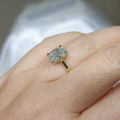 2 Ct IGI Certified Oval Diamond Engagement Ring