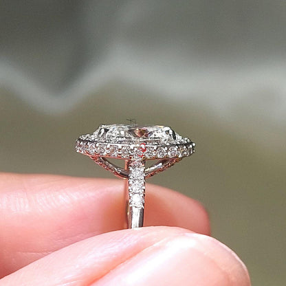 1.5 Ct Oval Diamond Halo Engagement Ring