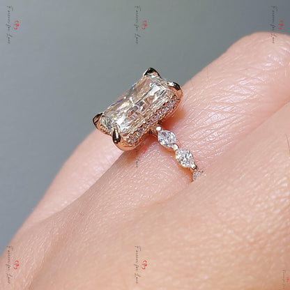 2.5 Ct IGI Certified Radiant Lab Diamond Engagement Ring