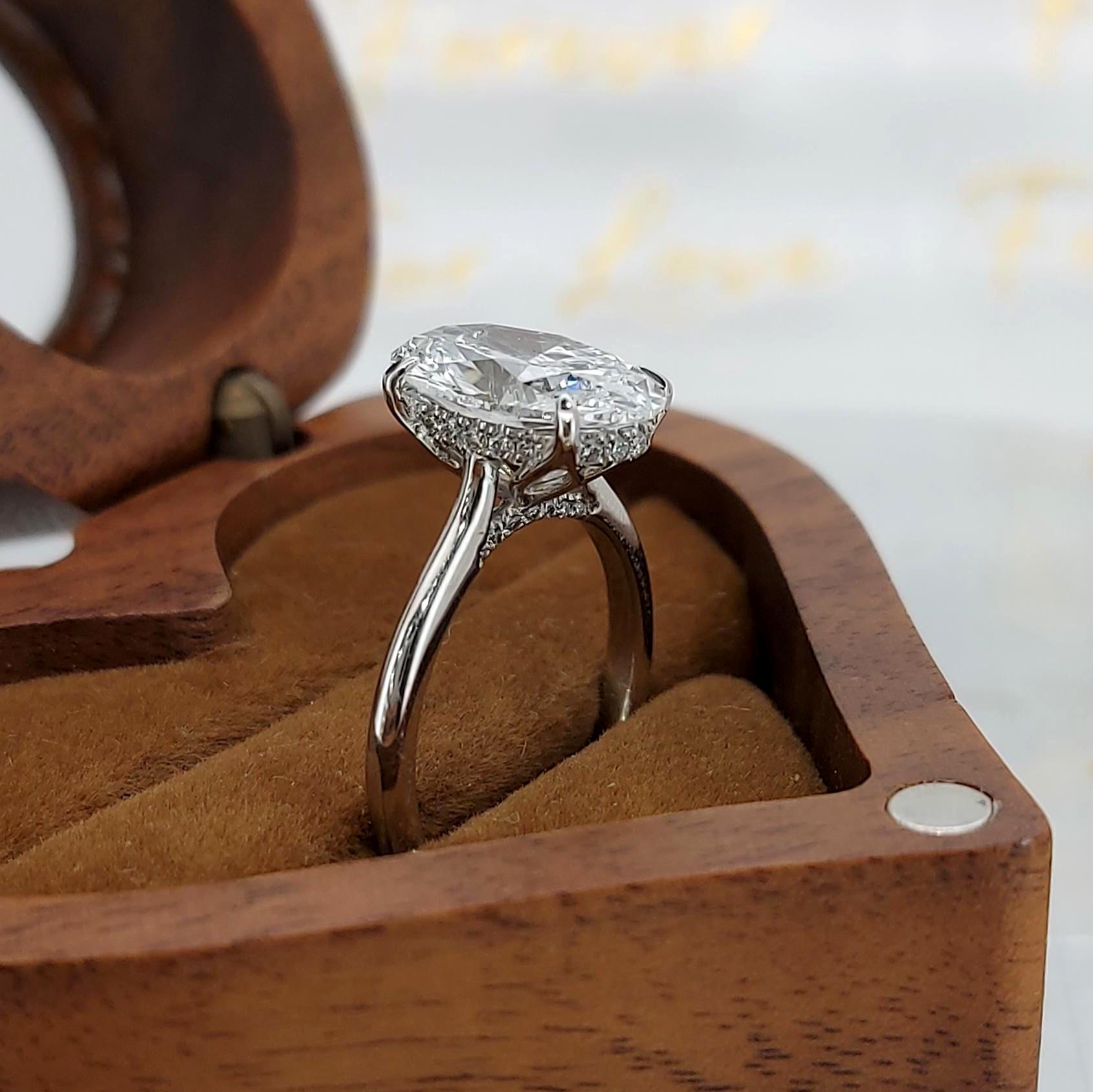 3.1 Ct IGI Certified Oval Lab Diamond Solitaire Engagement Ring