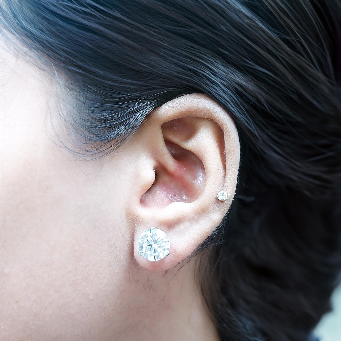 Boucles d'oreilles de mariage en diamant rond de laboratoire, clous de diamant ronds de 1,0 à 4,0 CT, clous d'oreilles en diamant pour femme, cadeaux d'anniversaire 1 totaliser Moissanite engagement ring in Gold or Platinum — custom handcrafted by Forever For Love