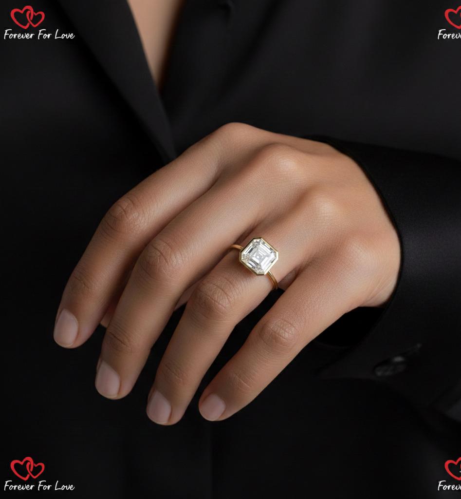 Verlobungsring mit 4 Karat IGI-zertifiziertem Asscher Labordiamant Solitär Asscher cut Moissanite engagement ring in 935 Argentium Silber — custom handcrafted by Forever For Love