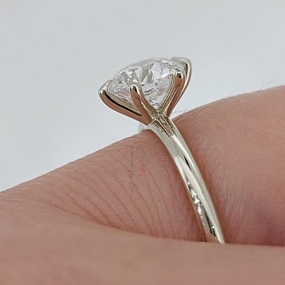 1 Ct Round Lab Diamond Solitaire Engagement Ring