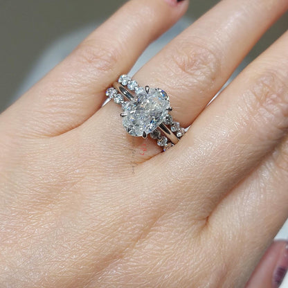 3 Ct Oval Moissanite Wedding Band
