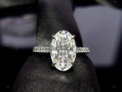 4 Ct Oval Diamond, Moissanite Solitaire Engagement Ring