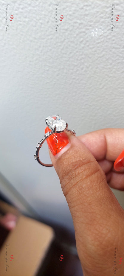 Oval Diamond, Moissanite Engagement Ring