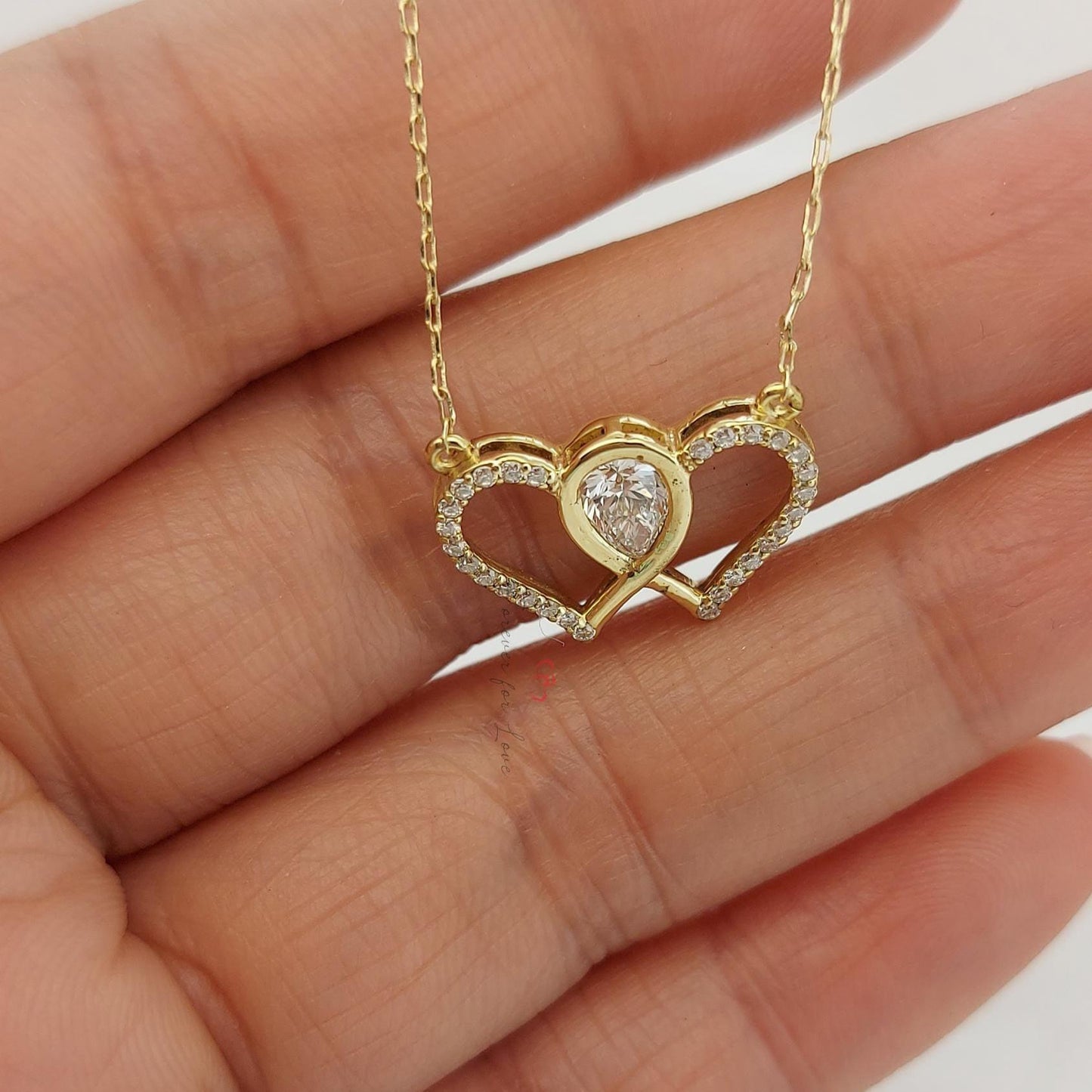 Collier double cœur en diamant, or blanc 14 carats, pendentif cœur délicat et minimaliste, collier pour femme en diamant véritable, cadeau de Saint-Valentin pour elle. Moissanite engagement ring in Gold or Platinum — custom handcrafted by Forever For Love