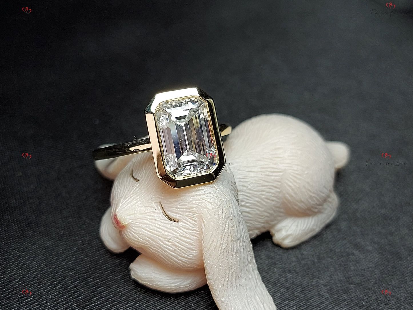 3 Karat Smaragd-Diamant-, Moissanit-, Smaragd-Solitär-Verlobungsring Emerald cut Moissanite engagement ring in 935er Argentium Silber — custom handcrafted by Forever For Love