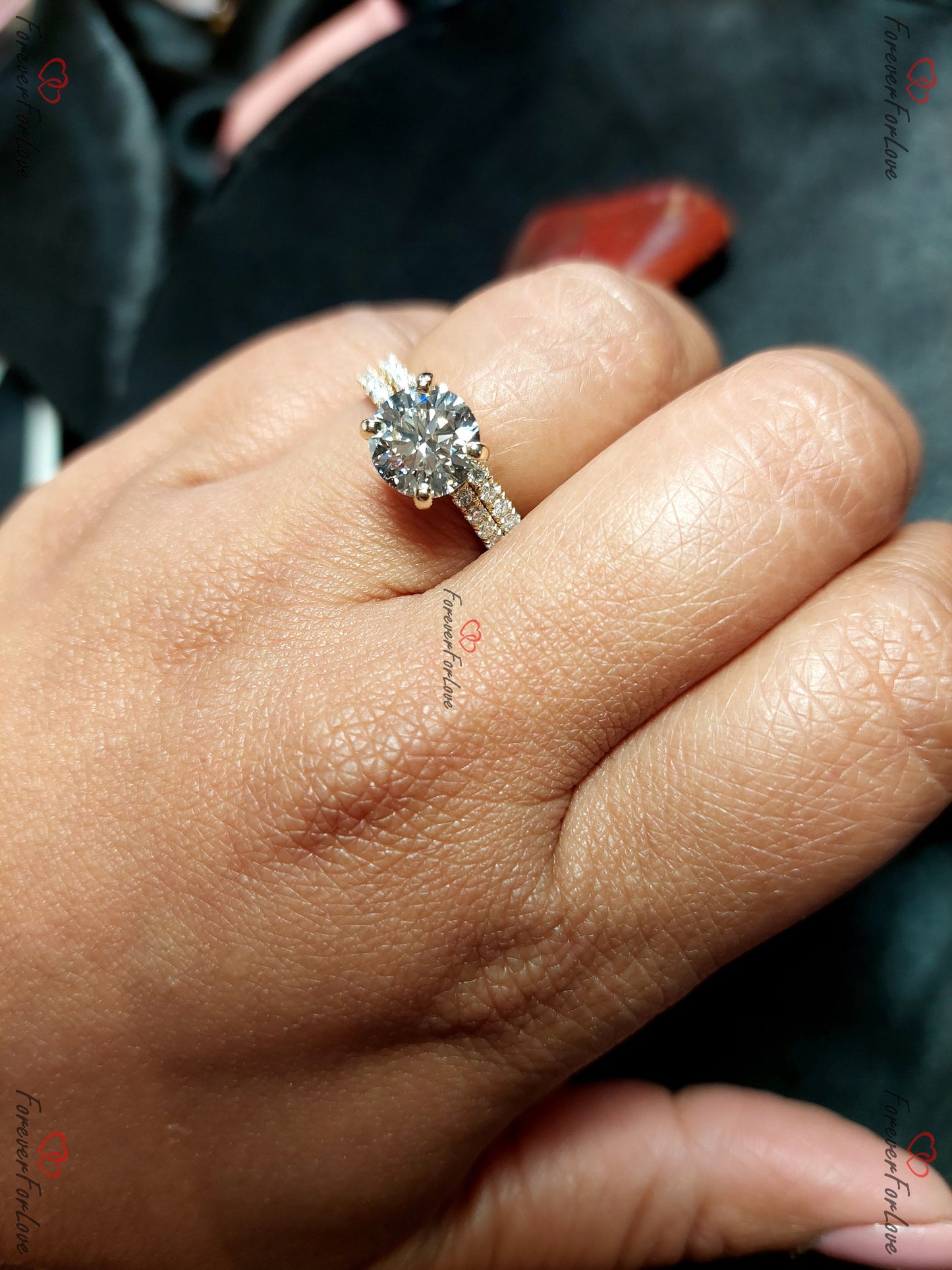 1,82 Karat IGI-zertifizierter runder Labor-Diamant-Verlobungsring Round cut Moissanite engagement ring in 935er Argentium Silber — custom handcrafted by Forever For Love