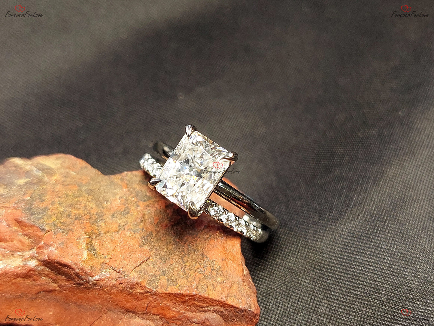 2 Karat Radiant Moissanit Eternity-Ring Radiant cut Moissanite engagement ring in 935er Argentium Silber — custom handcrafted by Forever For Love