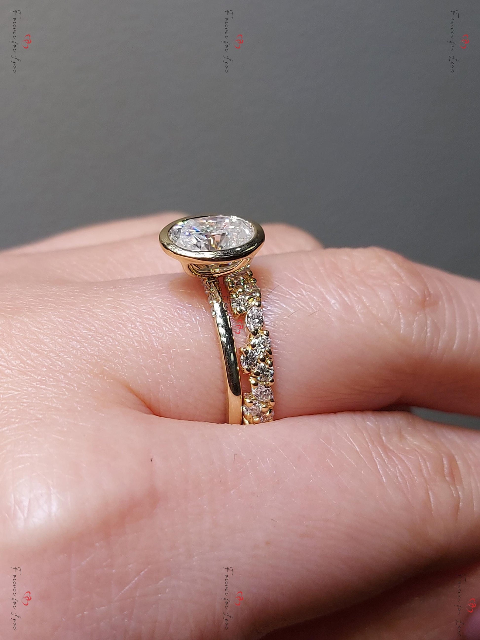 2 Ct Oval Moissanite Eternity Band