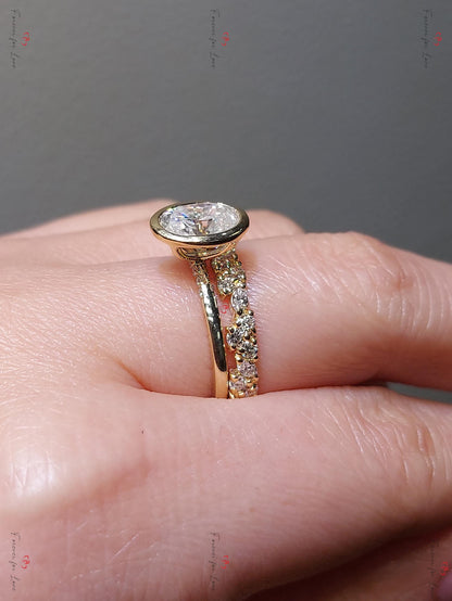 2 Ct Oval Moissanite Eternity Band