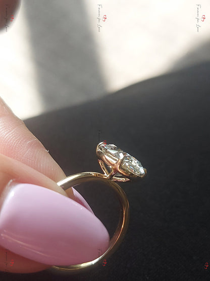 3 Ct IGI Certified Oval Diamond Solitaire Engagement Ring