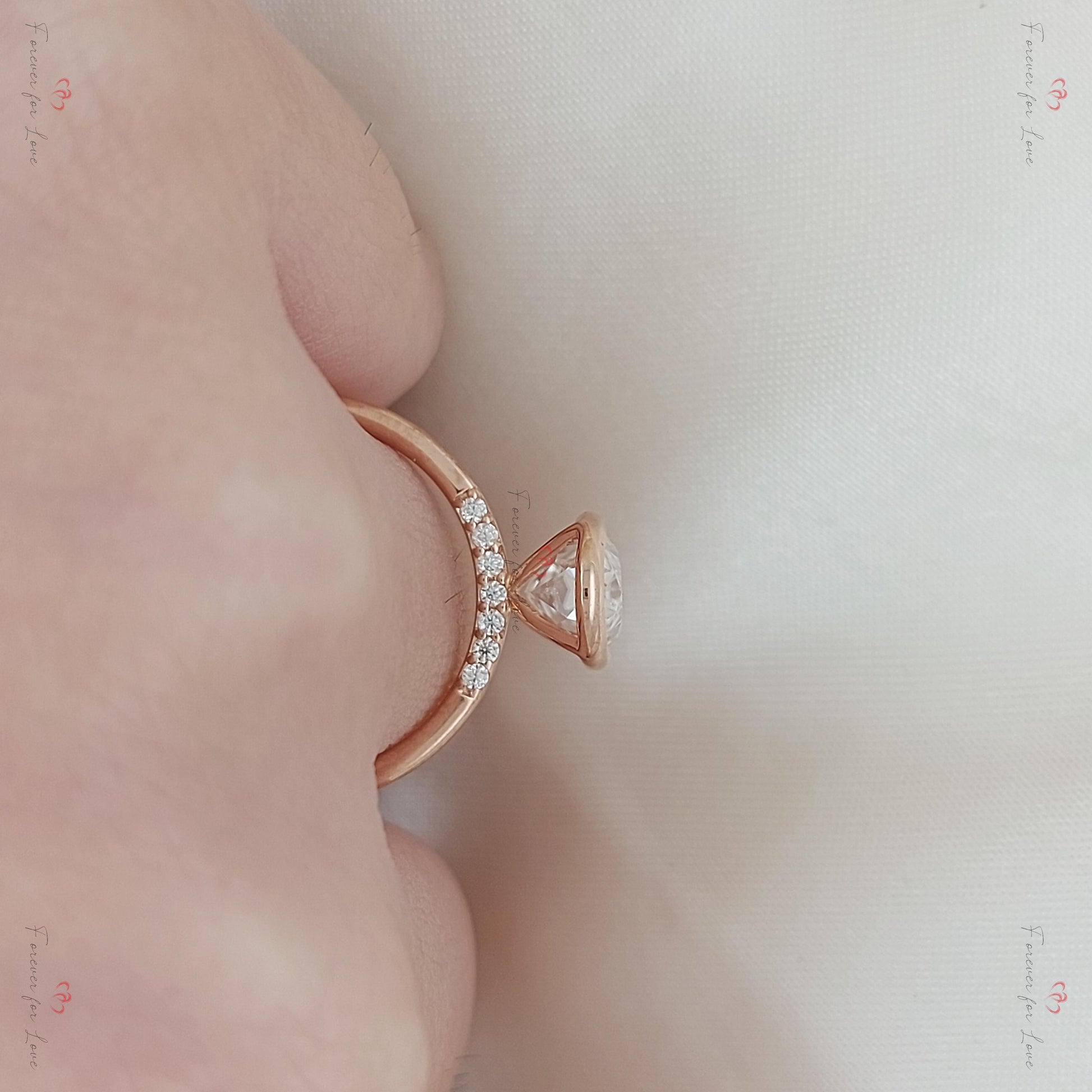 3 Ct Oval Diamond, Moissanite Solitaire Engagement Ring
