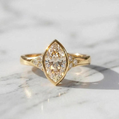 1.6 Ct IGI Certified Pear Lab Diamond Band