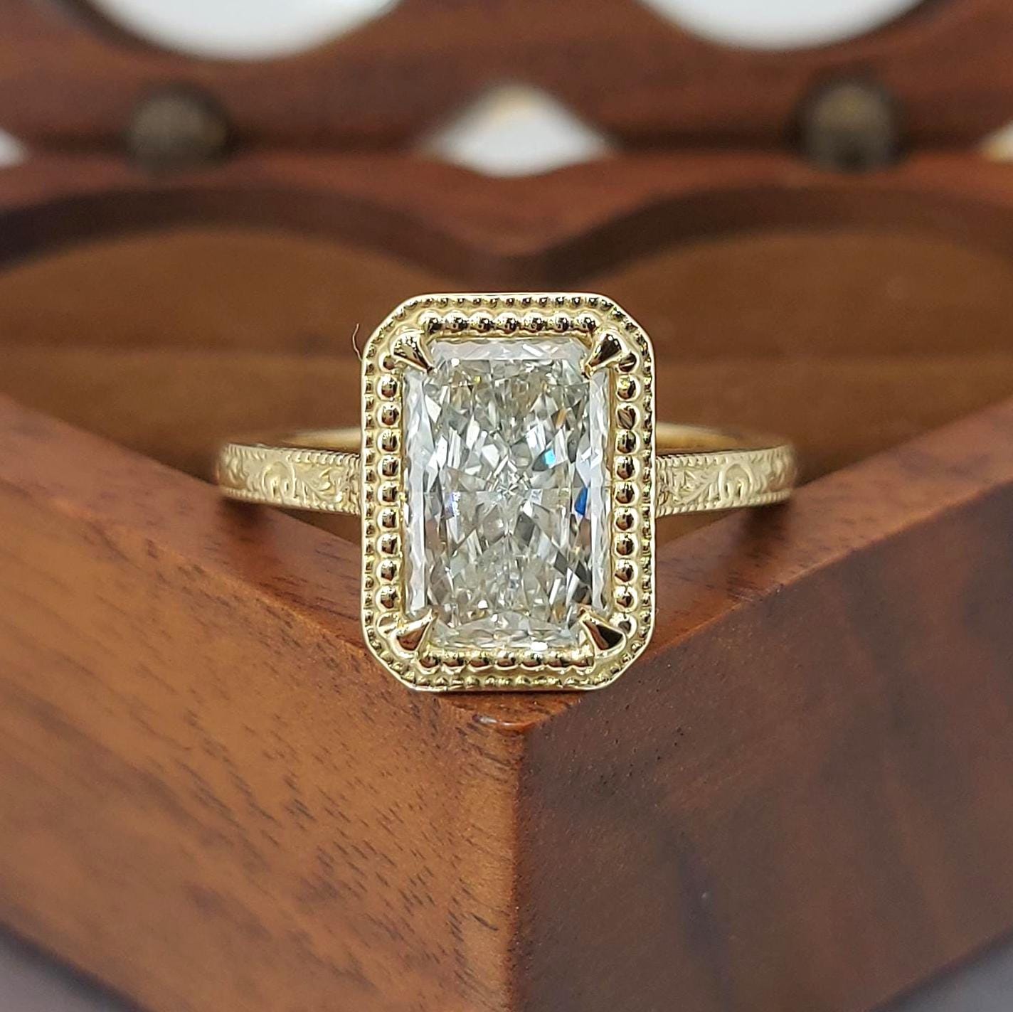 2 Ct IGI Certified Radiant Diamond Band