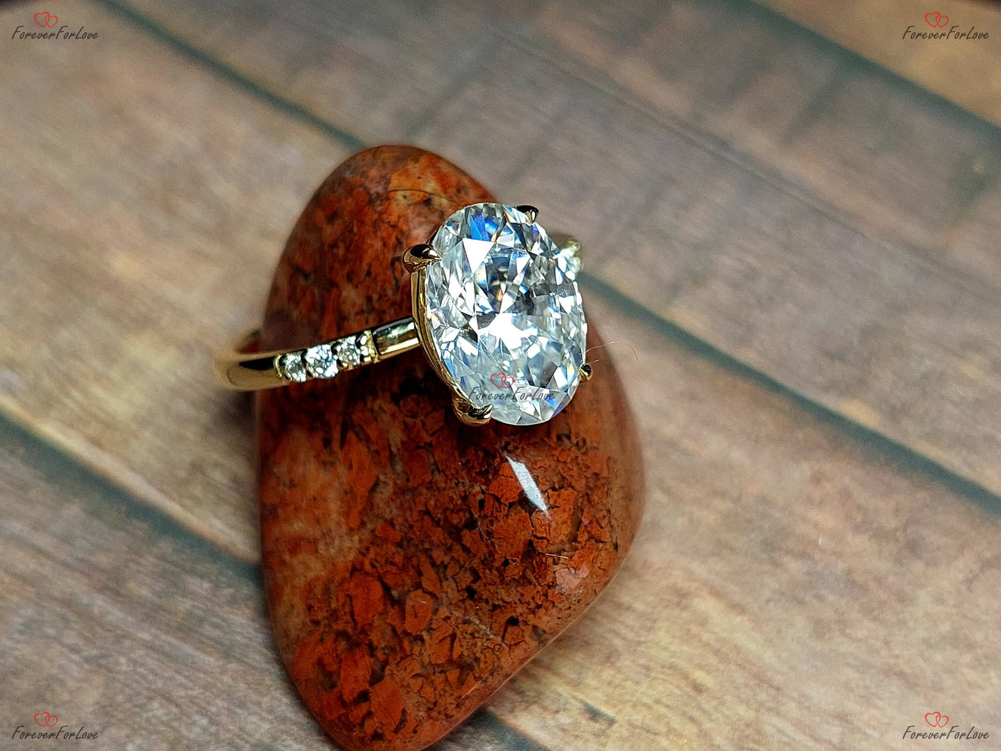 Bague éternité ovale en moissanite 2 carats Oval cut 1Ct Moissanite taille brillant engagement ring in Gold or Platinum — custom handcrafted by Forever For Love