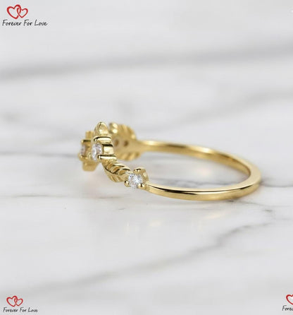 Nature Inspired Round Diamond Wedding Band for Her, V-Shaped Chevron Band, Leaf Style Stackable Band for Engagement Ring, Anniversary Gifts