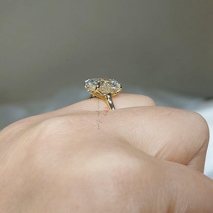 4 Ct IGI Certified Oval Lab Diamond Solitaire Engagement Ring